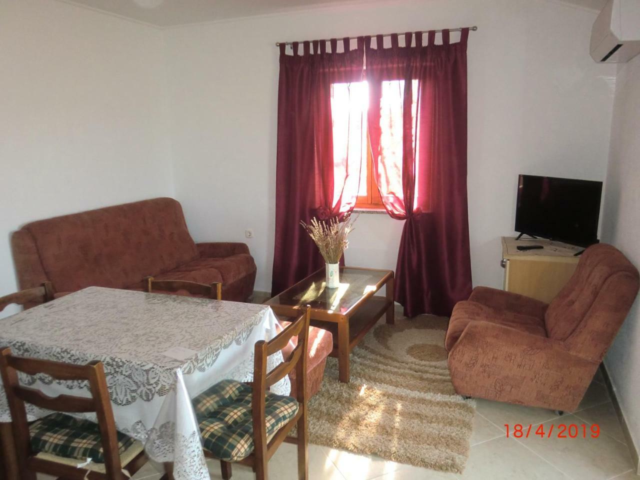 Apartment Zita With 1 Bedroom In Relaxing Surroundings Near Umag 우마그 외부 사진